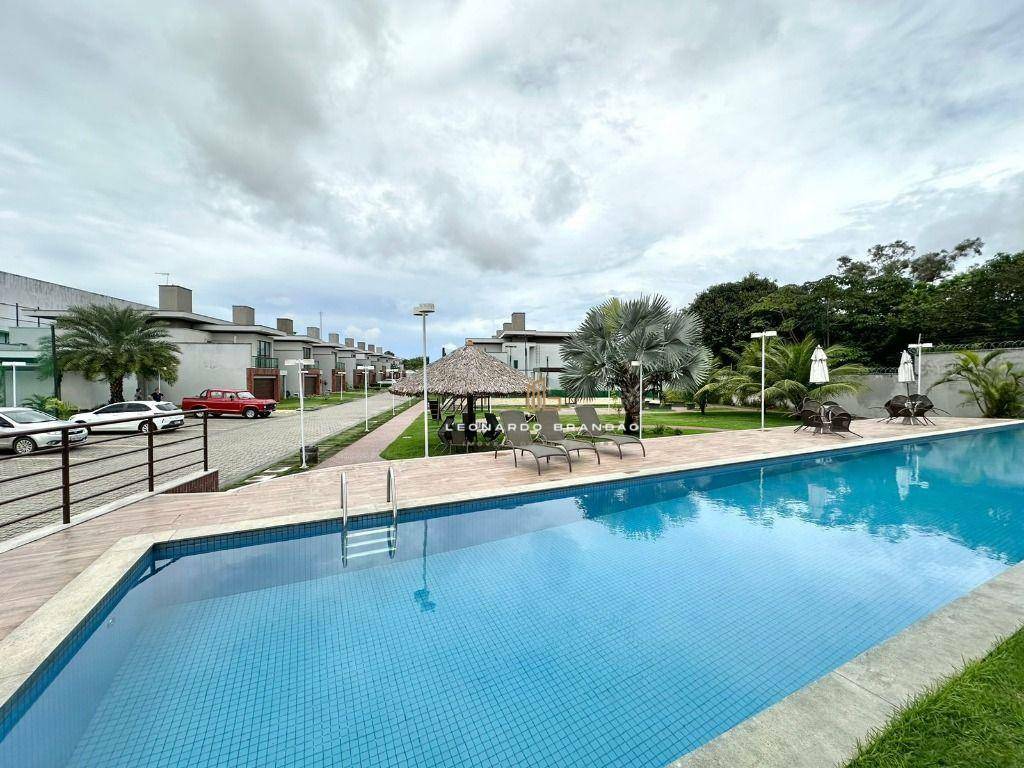 Casa de Condomínio à venda com 3 quartos, 236m² - Foto 29