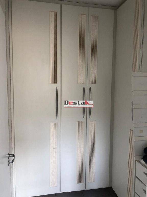 Apartamento à venda com 3 quartos, 95m² - Foto 23