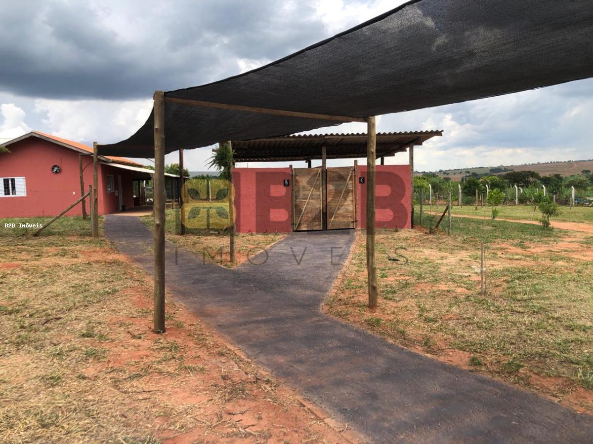 Fazenda à venda com 2 quartos, 240m² - Foto 18