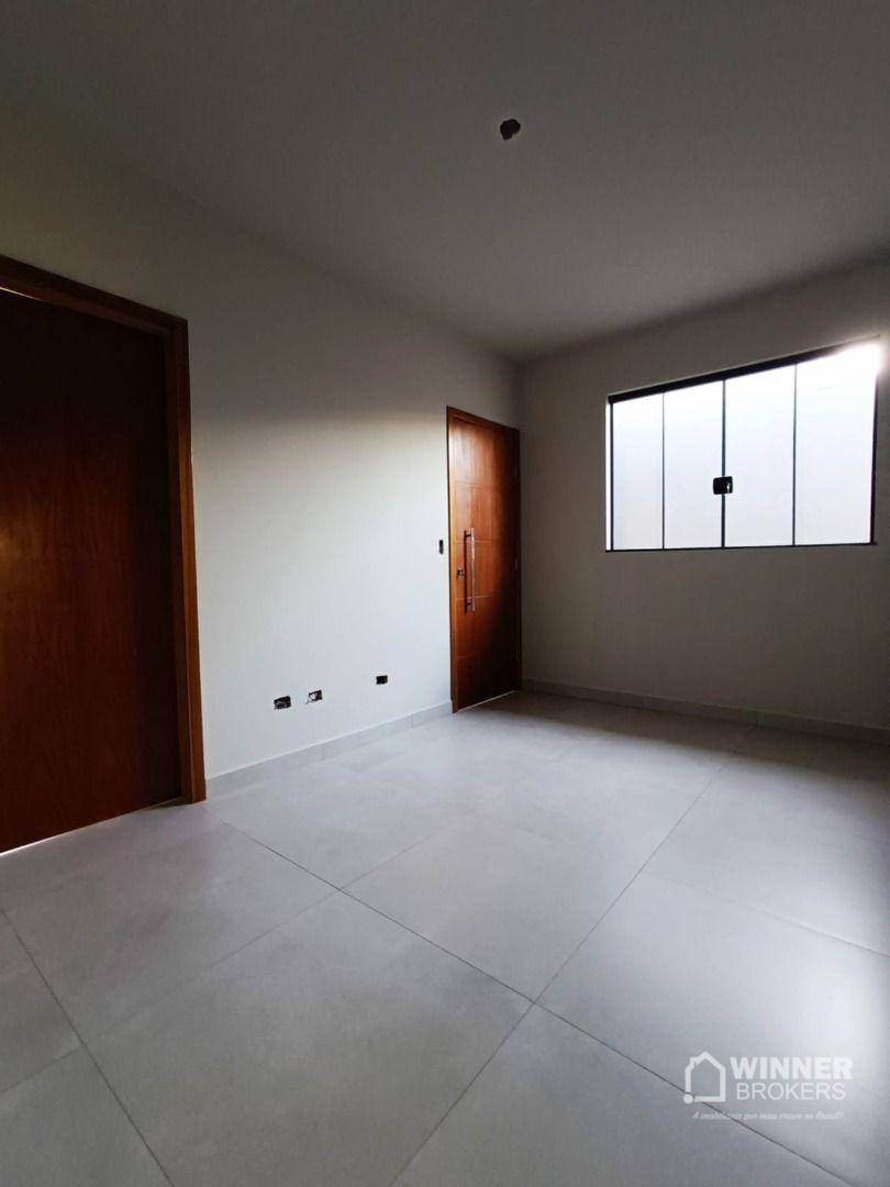 Casa à venda com 3 quartos, 92m² - Foto 4