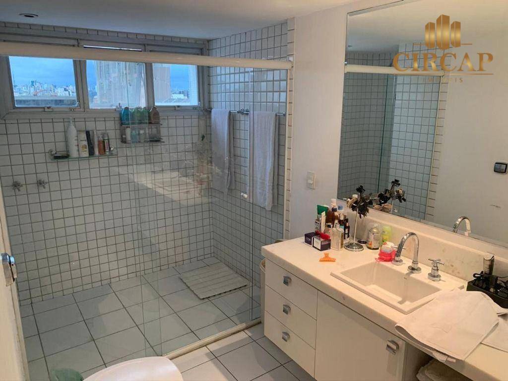 Apartamento à venda com 5 quartos, 268m² - Foto 14