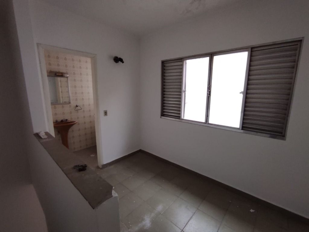 Casa à venda com 3 quartos, 210m² - Foto 27