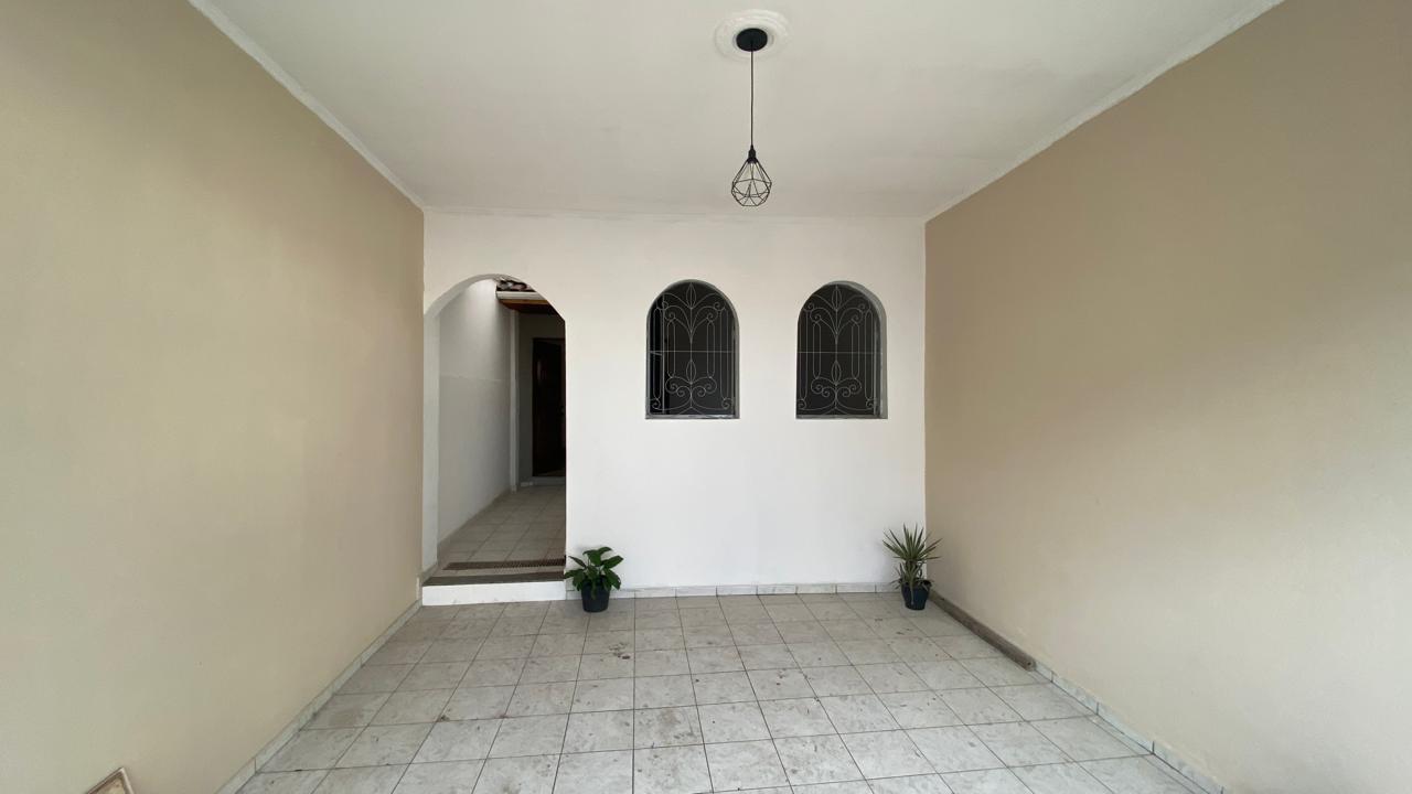 Casa para alugar com 3 quartos, 160m² - Foto 2