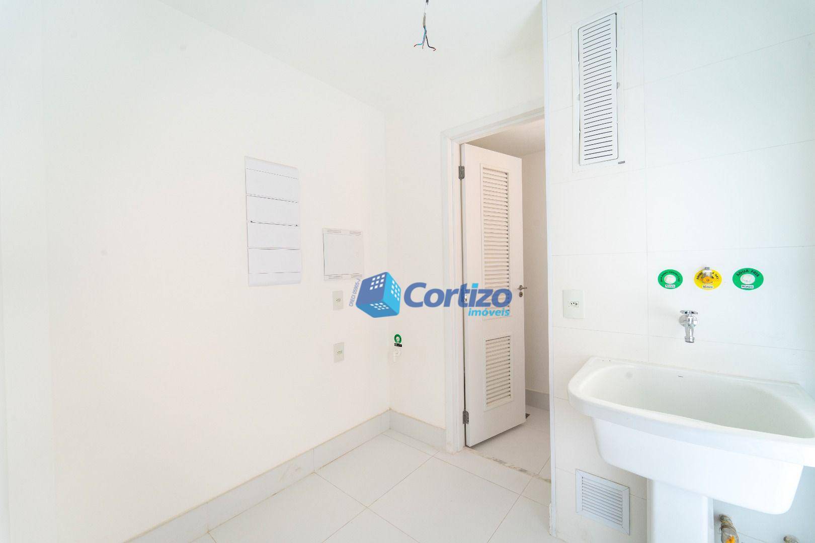 Apartamento à venda com 3 quartos, 175m² - Foto 47