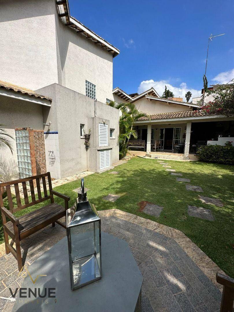 Casa de Condomínio à venda com 3 quartos, 235m² - Foto 21