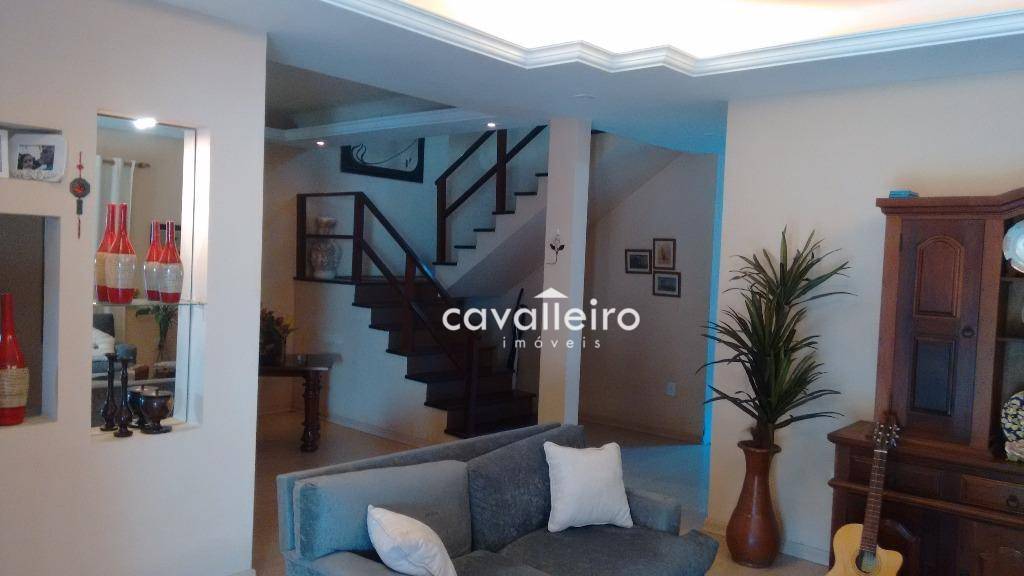 Casa à venda com 3 quartos, 307m² - Foto 6