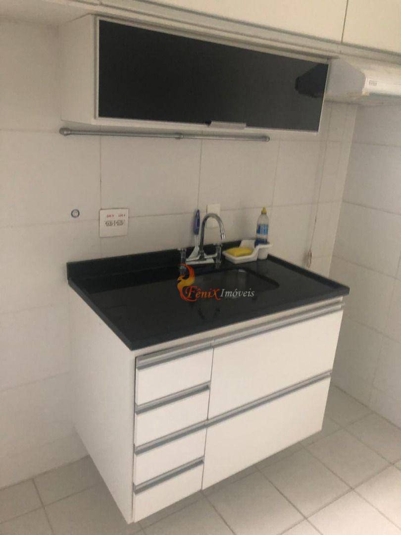 Apartamento à venda com 2 quartos, 64m² - Foto 4