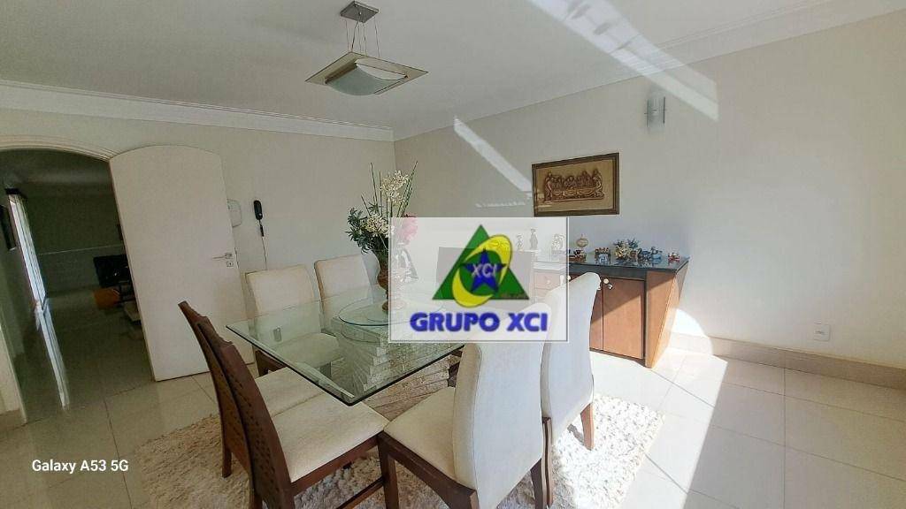 Casa para alugar com 4 quartos, 800m² - Foto 55