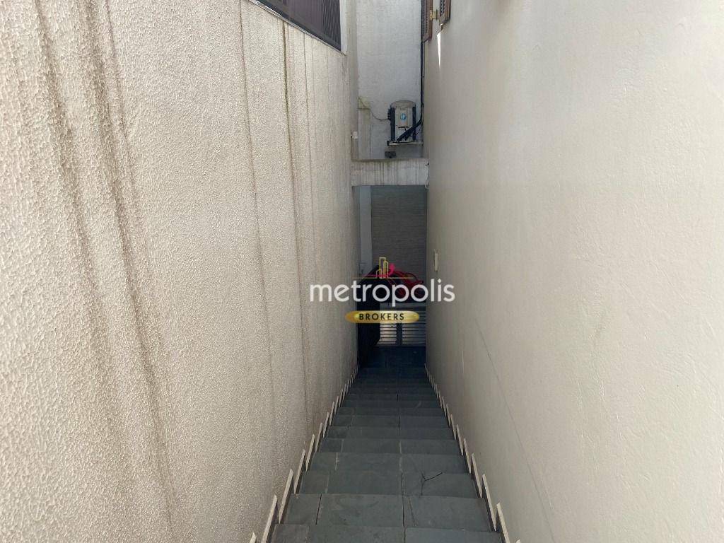 Sobrado à venda com 3 quartos, 300m² - Foto 18