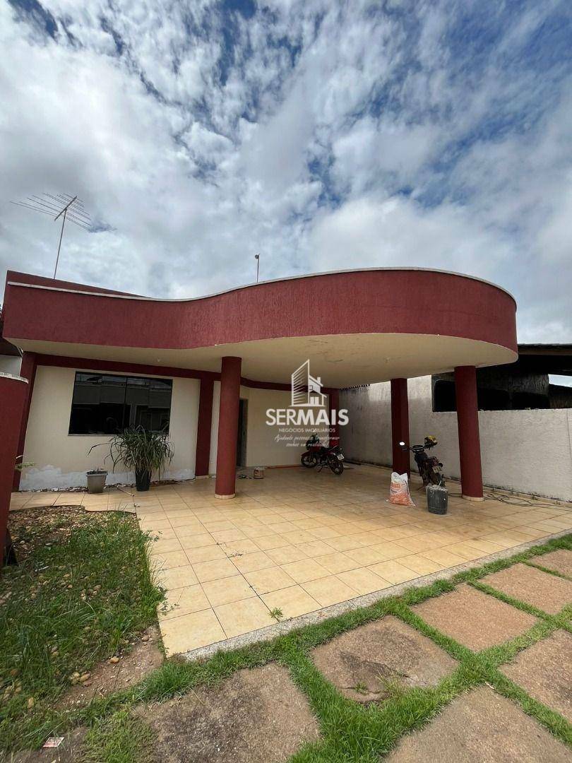 Casa para alugar com 5 quartos, 400m² - Foto 1