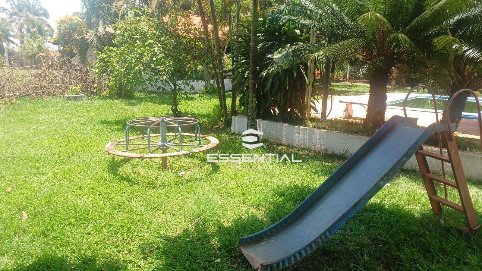 Chácara à venda com 2 quartos, 220m² - Foto 16