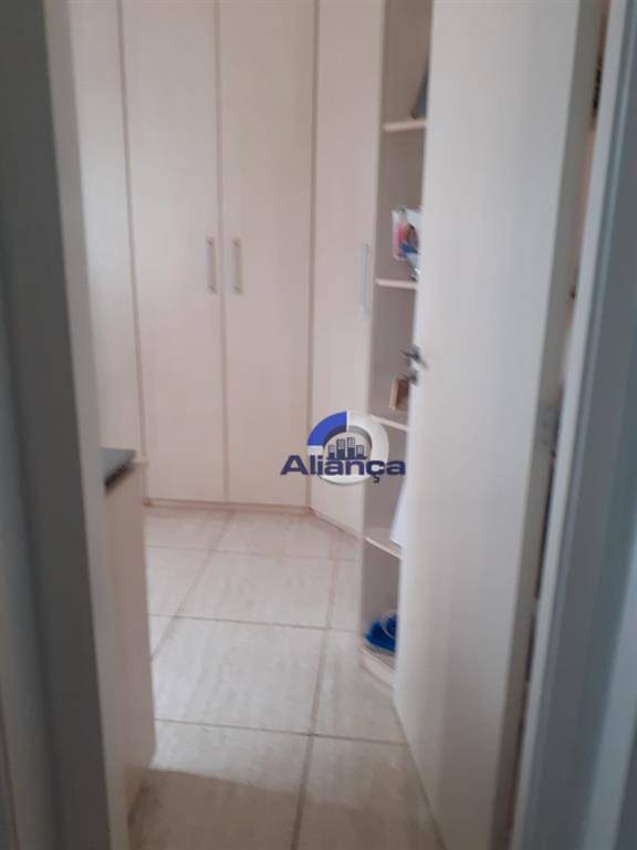 Apartamento à venda com 2 quartos, 60m² - Foto 22