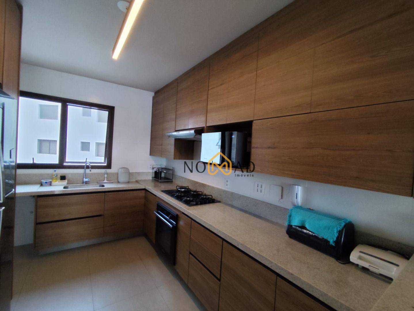 Apartamento para alugar com 4 quartos, 195m² - Foto 33