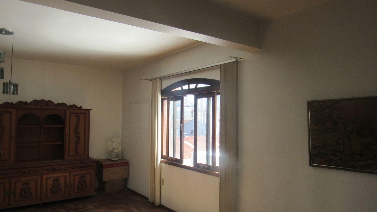 Apartamento à venda com 3 quartos, 220m² - Foto 3