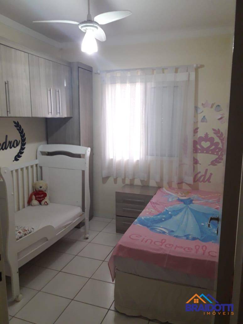 Apartamento à venda com 3 quartos, 60m² - Foto 12