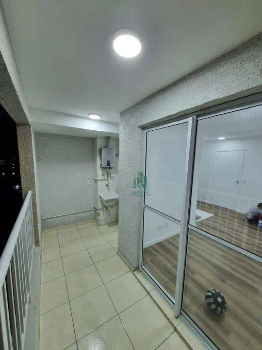 Apartamento à venda com 2 quartos, 56m² - Foto 7