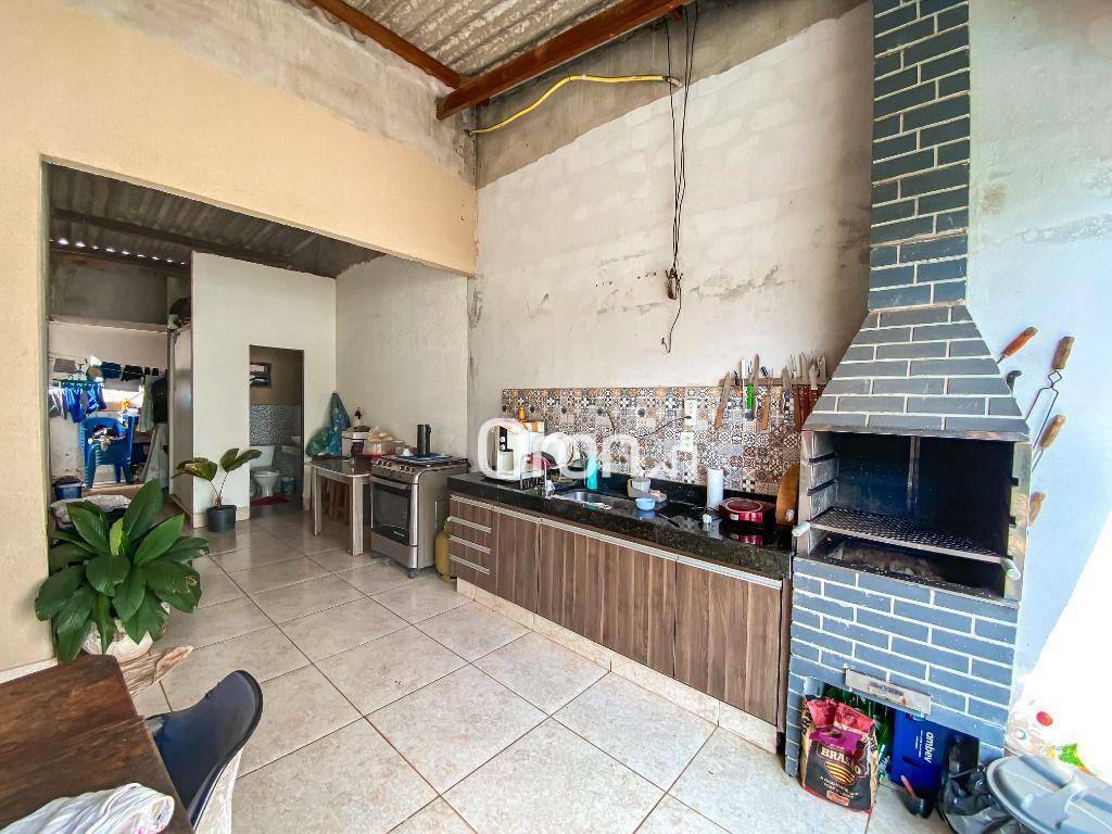 Casa à venda com 3 quartos, 140m² - Foto 14