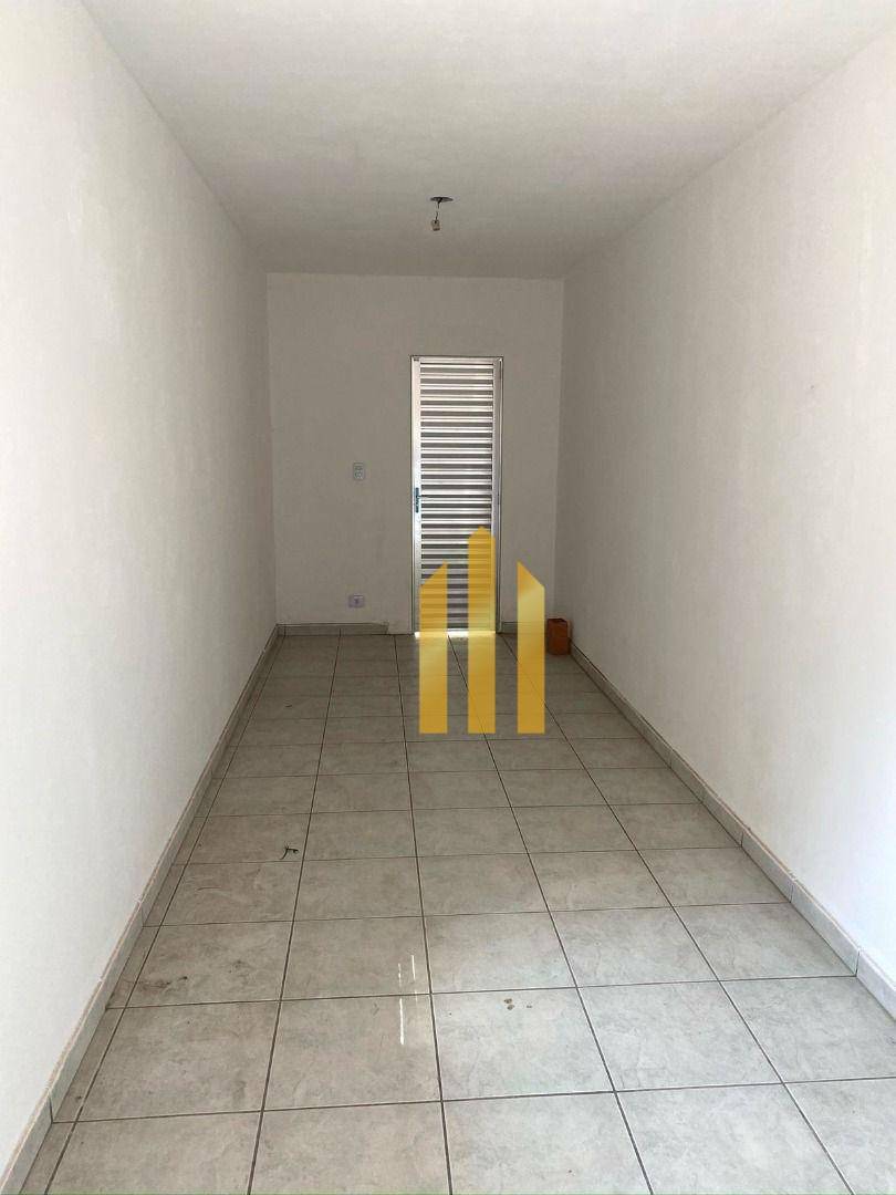 Casa para alugar com 3 quartos, 240m² - Foto 15