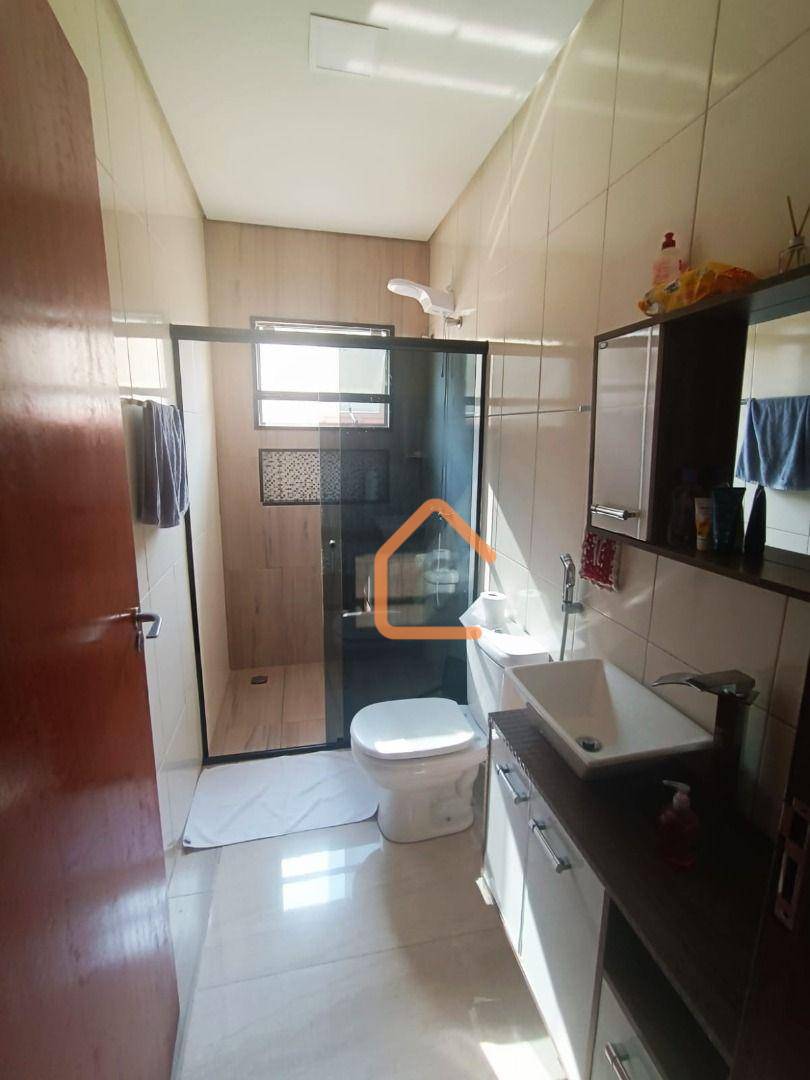 Casa à venda com 3 quartos, 240m² - Foto 13