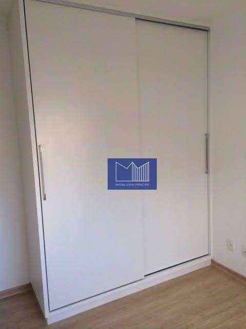 Apartamento para alugar com 2 quartos, 65m² - Foto 9