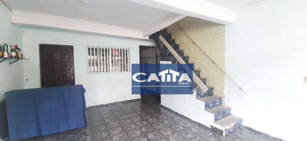 Sobrado à venda com 2 quartos, 139m² - Foto 2