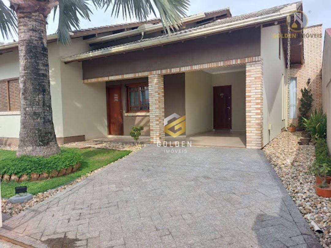 Casa à venda com 3 quartos, 187m² - Foto 1