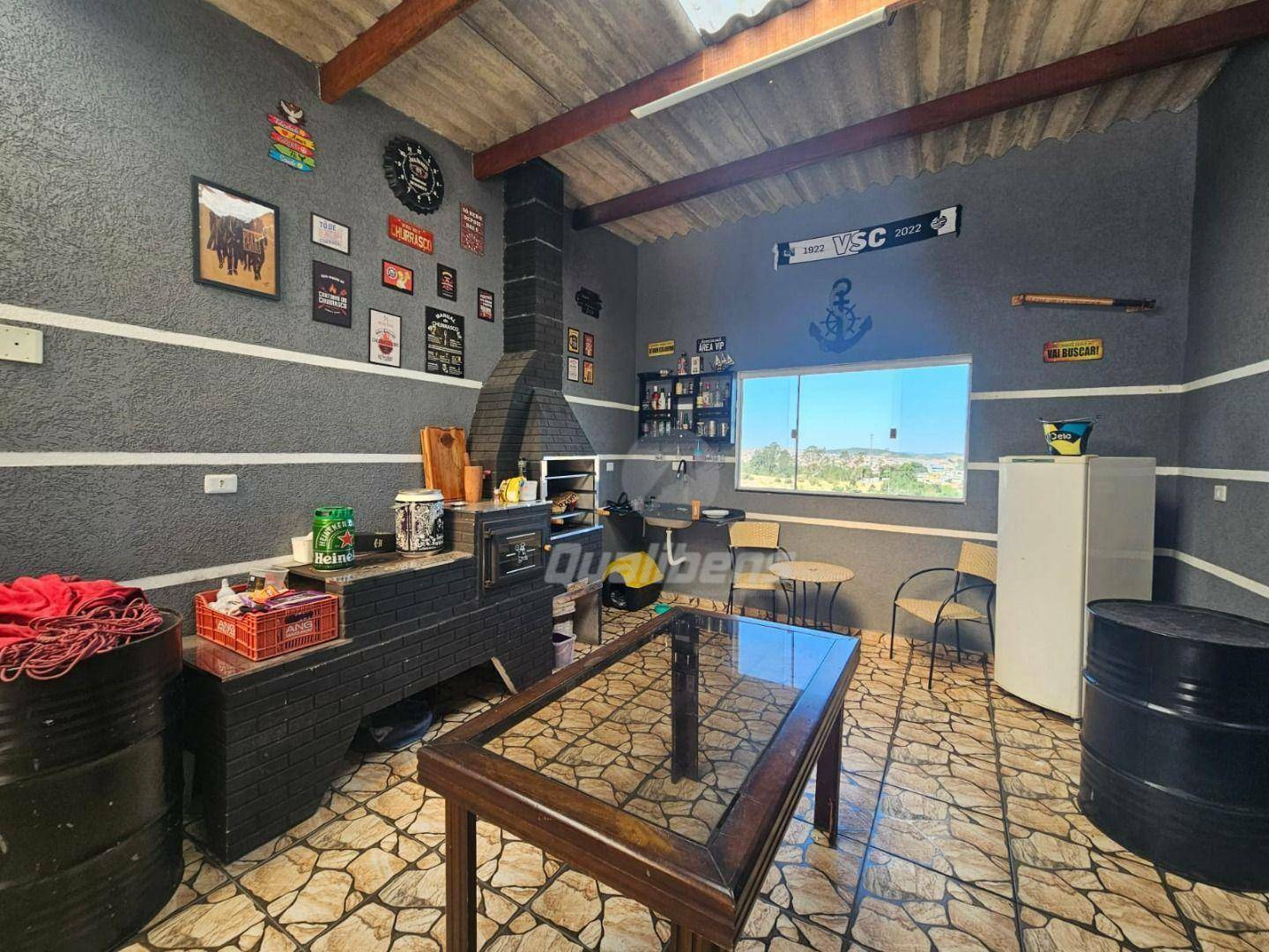 Casa à venda com 2 quartos, 119m² - Foto 1