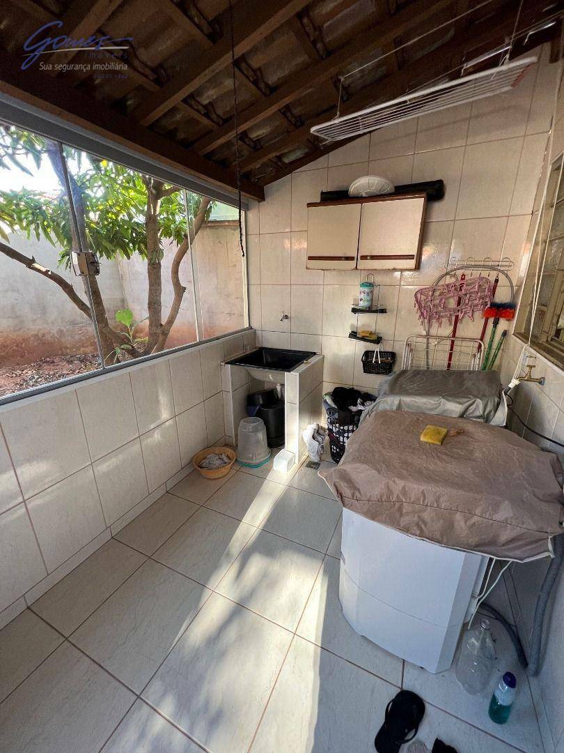 Casa à venda com 2 quartos, 200M2 - Foto 6