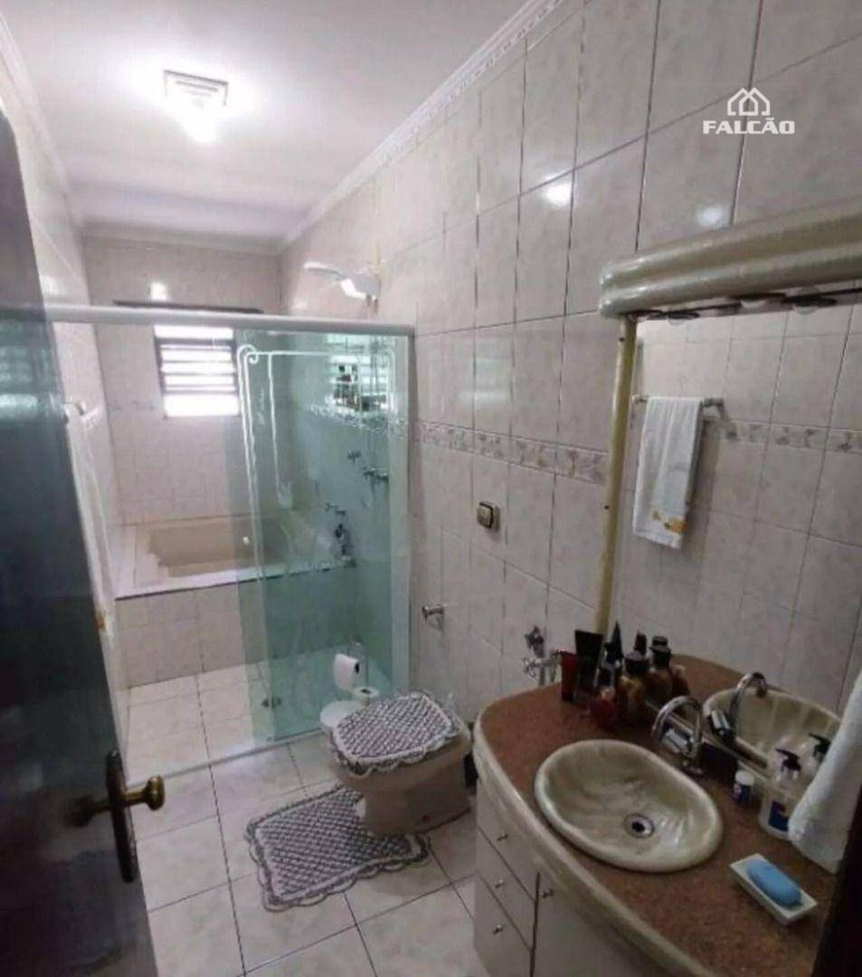 Sobrado à venda com 5 quartos, 250m² - Foto 9