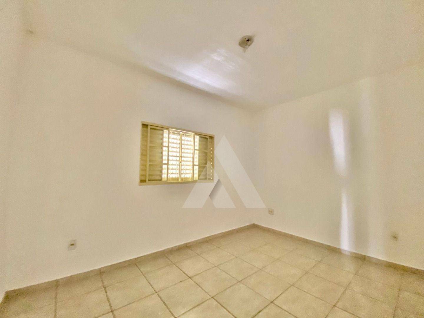 Casa à venda com 2 quartos, 80m² - Foto 9