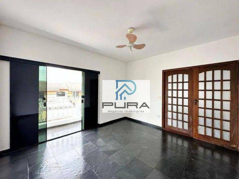 Casa para alugar com 3 quartos, 150m² - Foto 2