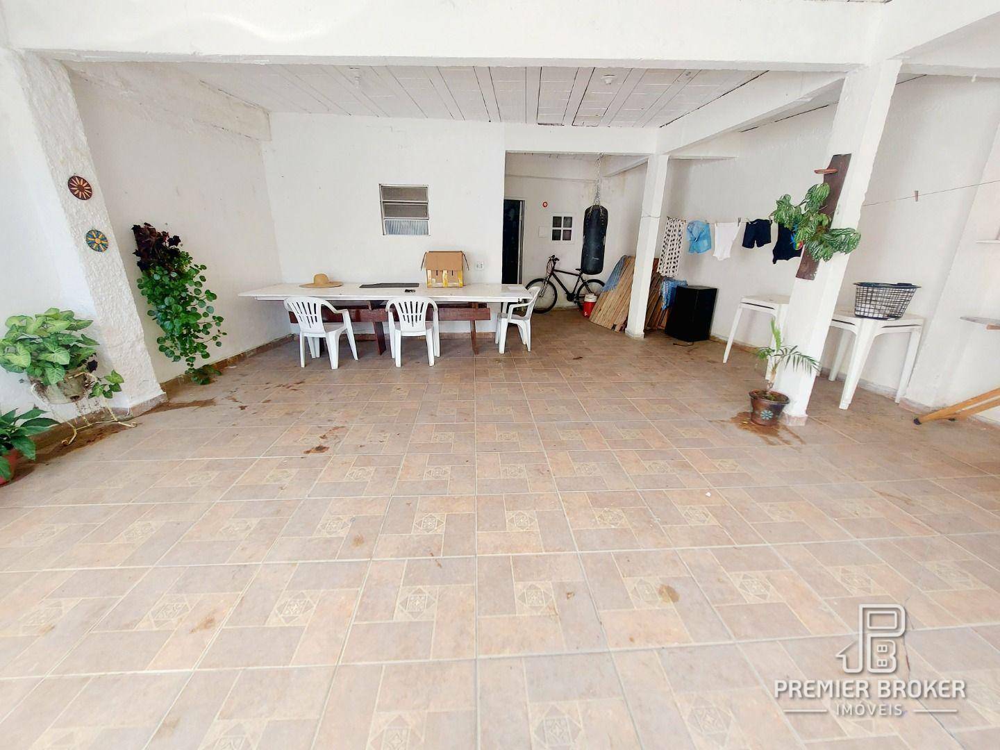 Casa à venda com 3 quartos, 98m² - Foto 30