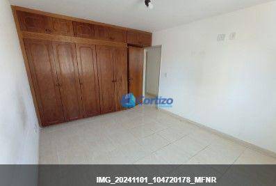 Apartamento para alugar com 3 quartos, 101m² - Foto 5