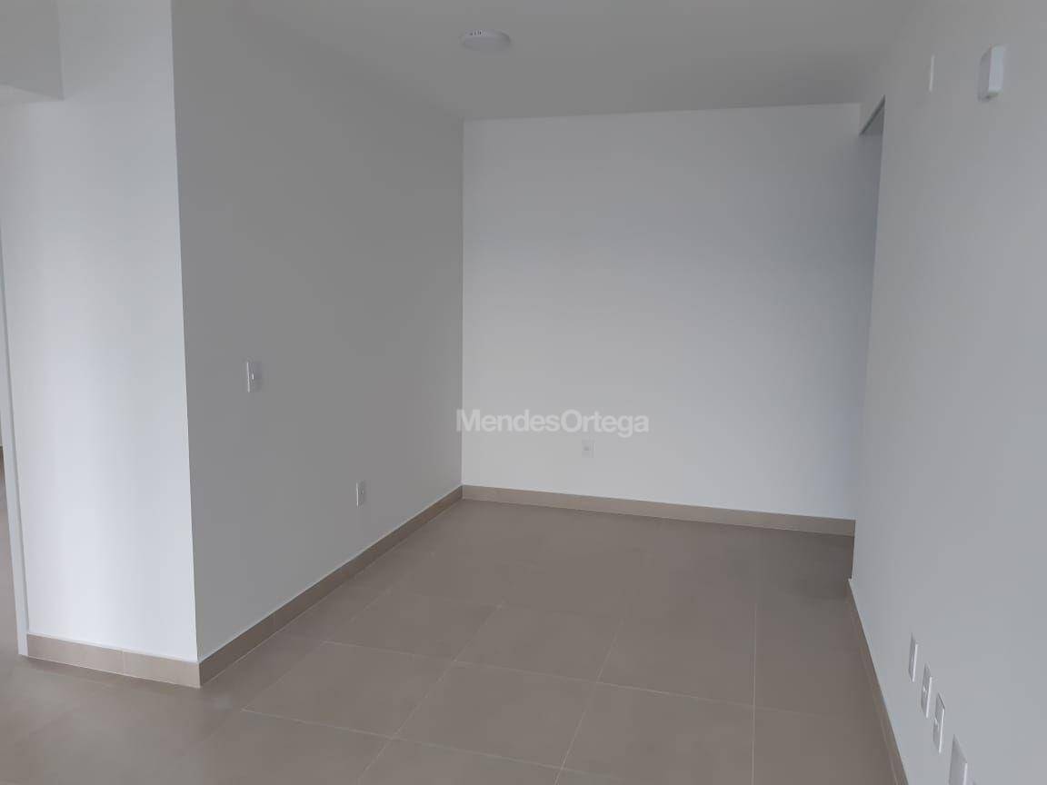 Apartamento à venda com 2 quartos, 91m² - Foto 3