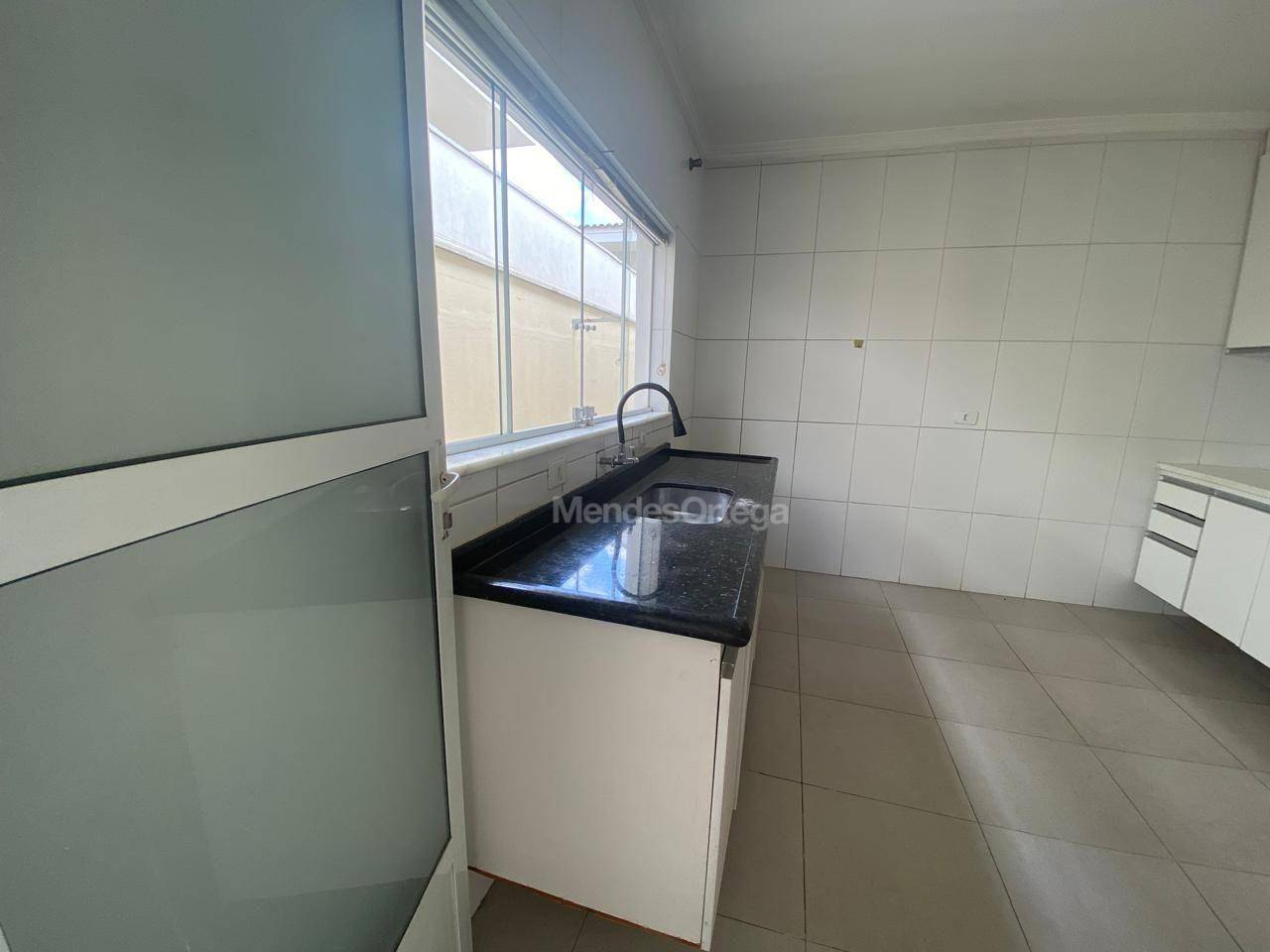 Casa de Condomínio para alugar com 3 quartos, 150m² - Foto 43