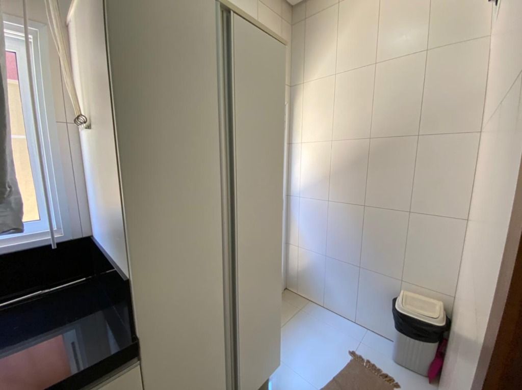 Casa de Condomínio à venda com 4 quartos, 670m² - Foto 33