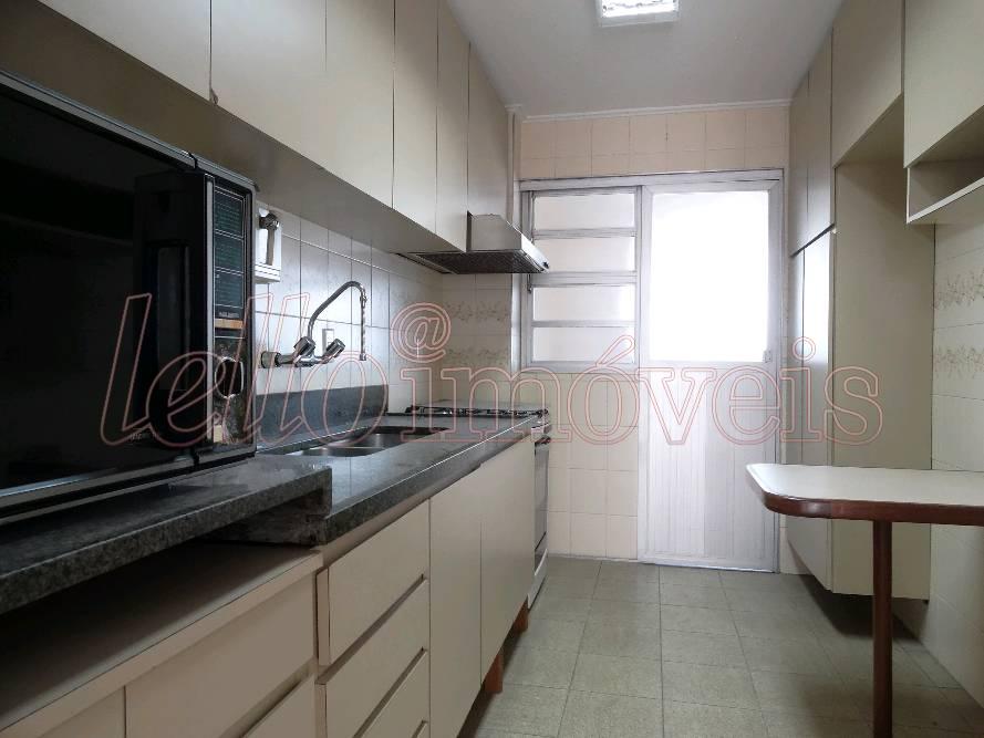 Apartamento para alugar com 2 quartos, 110m² - Foto 4