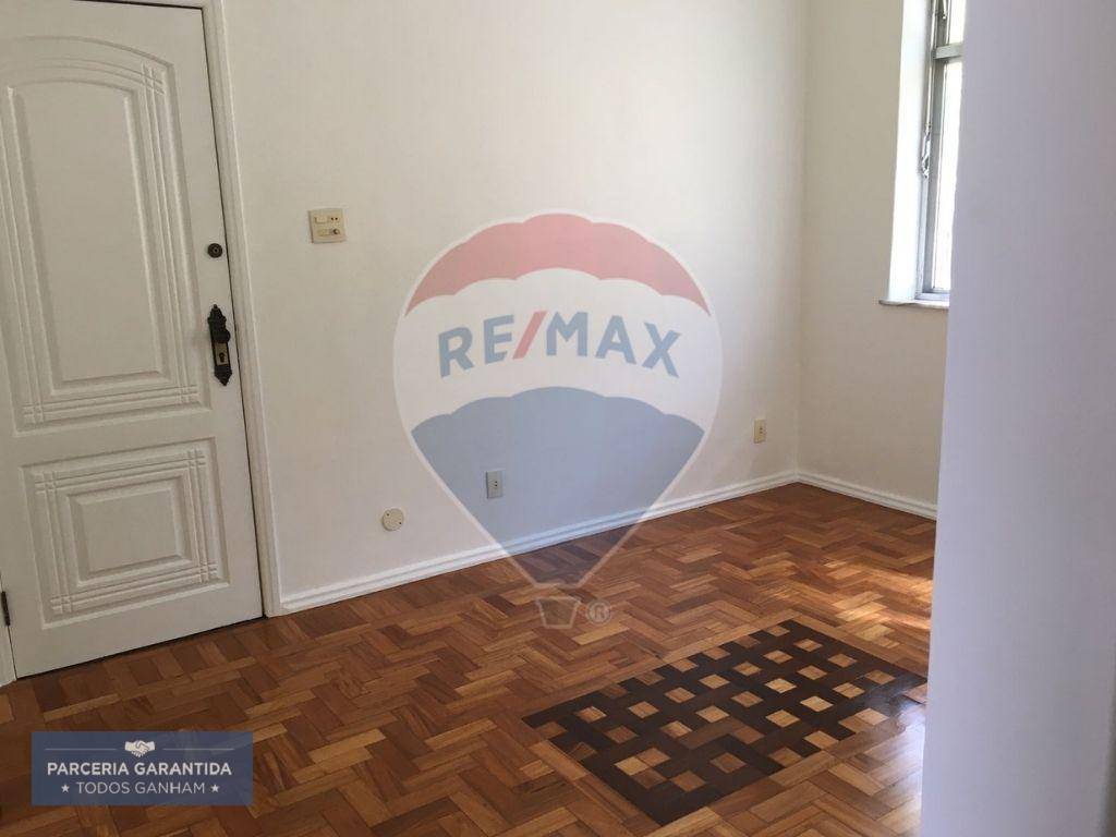 Apartamento à venda com 2 quartos, 55m² - Foto 1