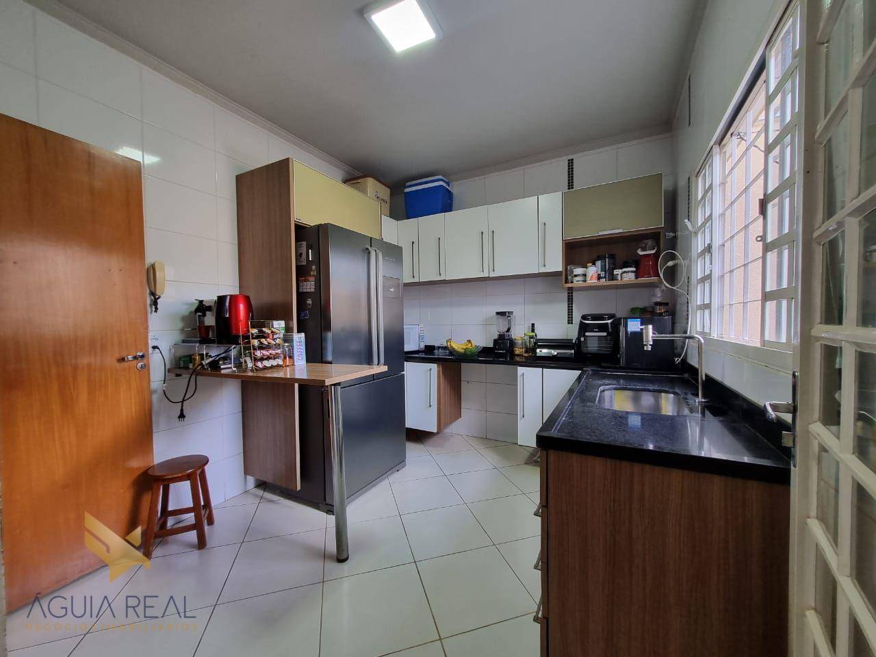 Sobrado à venda com 4 quartos, 328m² - Foto 16