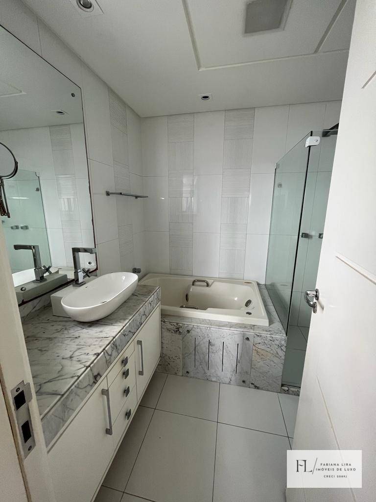 Apartamento à venda e aluguel com 3 quartos, 192m² - Foto 20