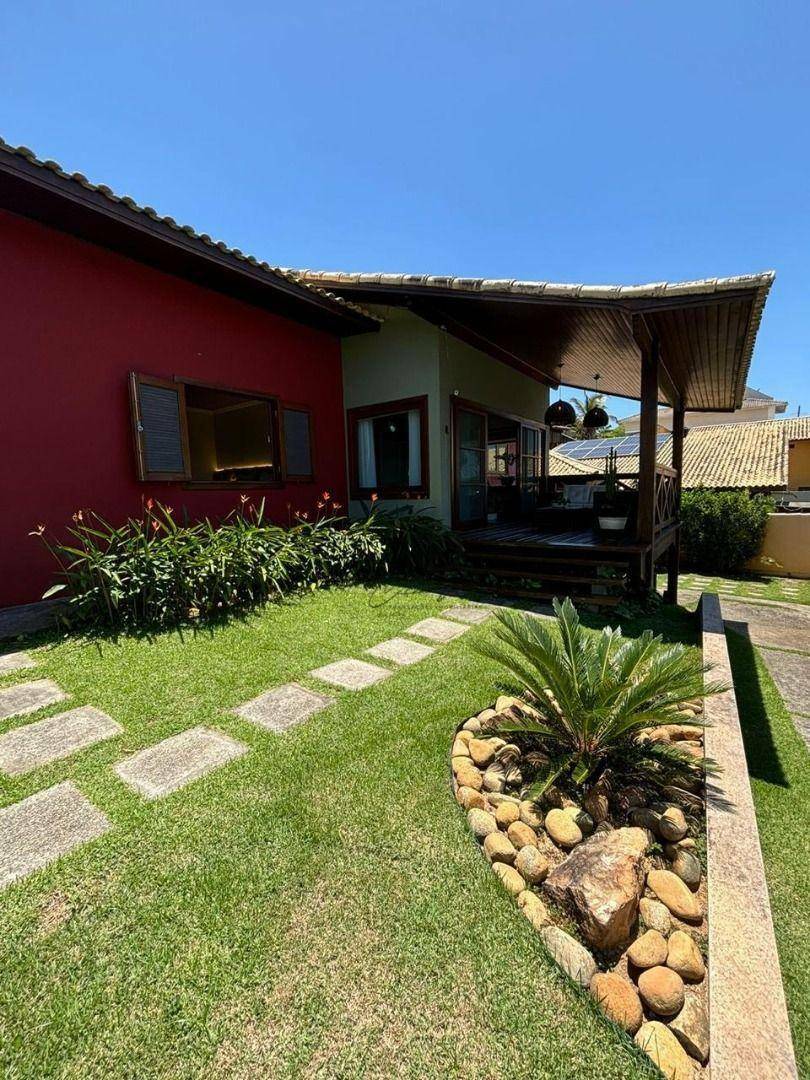 Casa de Condomínio à venda com 3 quartos, 250m² - Foto 1