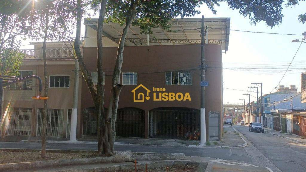 Sobrado para alugar com 8 quartos, 200m² - Foto 4