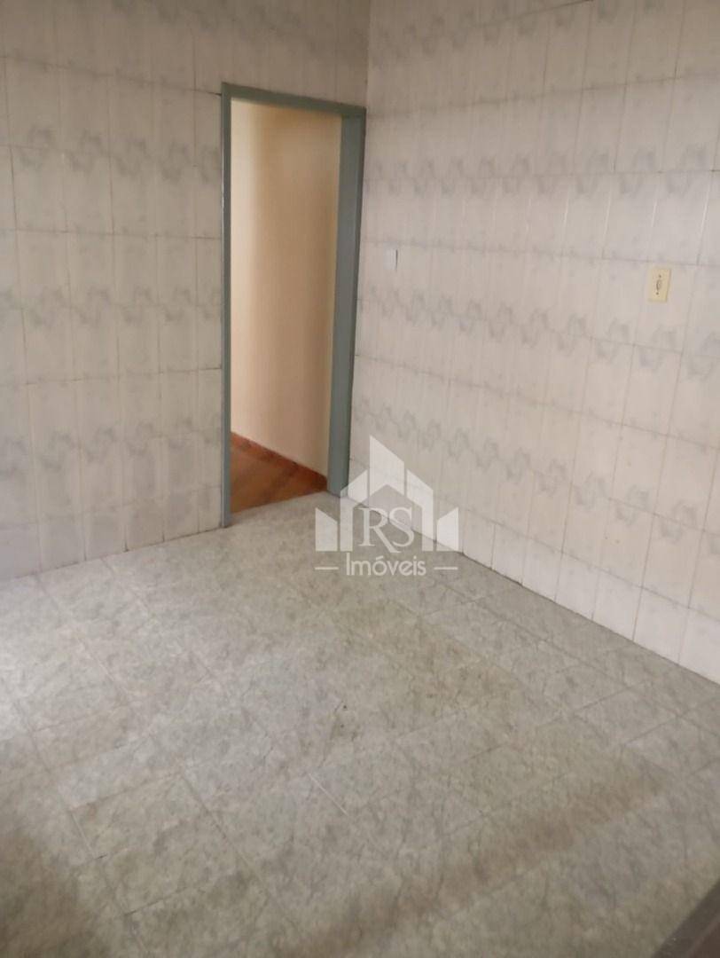 Casa à venda com 1 quarto, 77m² - Foto 8