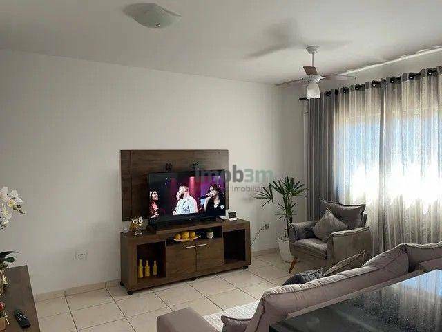 Casa à venda com 3 quartos, 72m² - Foto 3