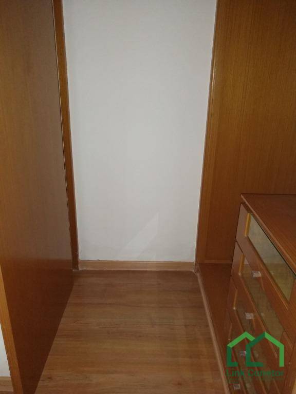 Apartamento à venda com 2 quartos, 70m² - Foto 13