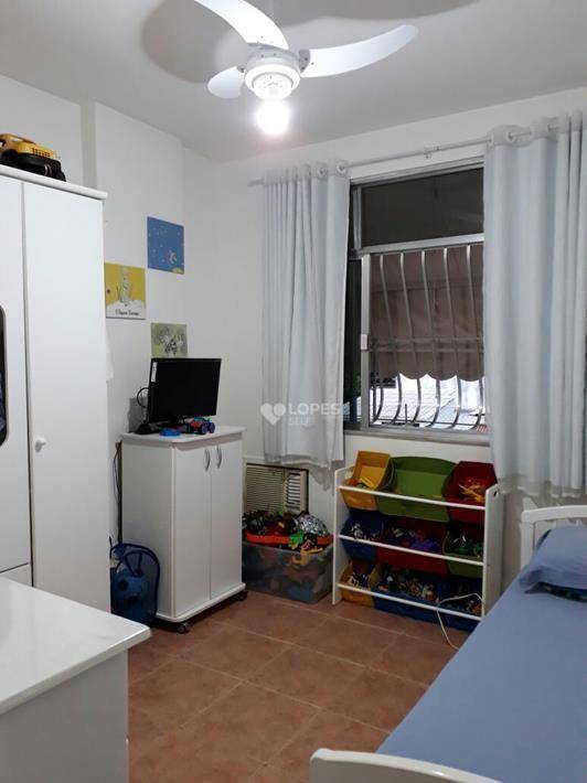 Apartamento à venda com 2 quartos, 72m² - Foto 5