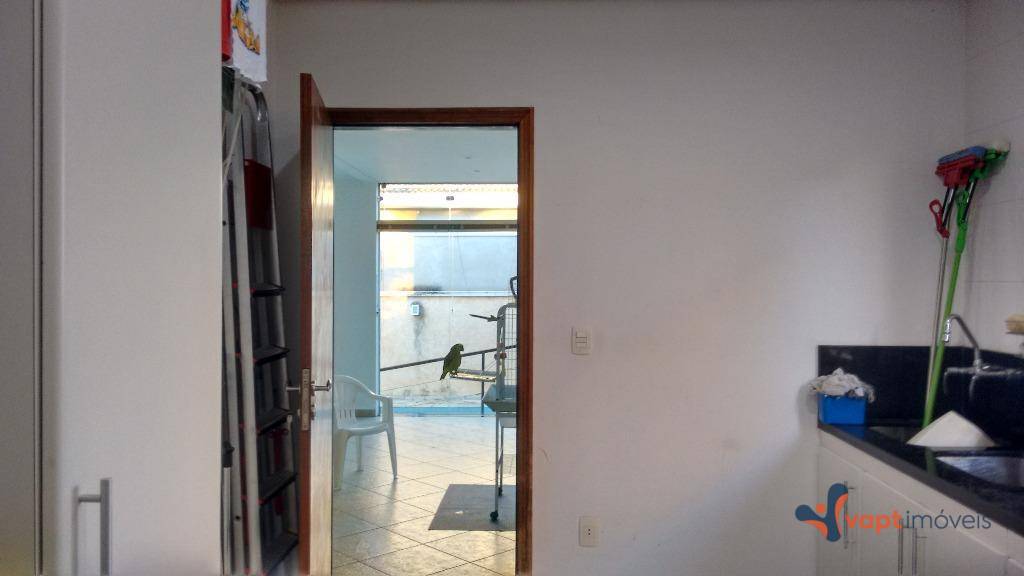 Casa de Condomínio à venda com 4 quartos, 360m² - Foto 14