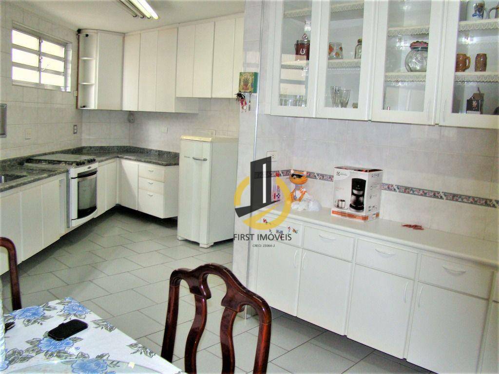 Apartamento à venda com 4 quartos, 235m² - Foto 27