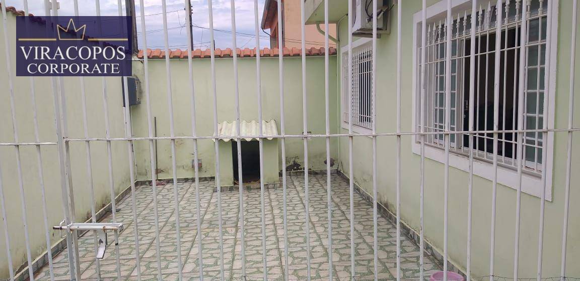 Casa à venda com 2 quartos, 137m² - Foto 2
