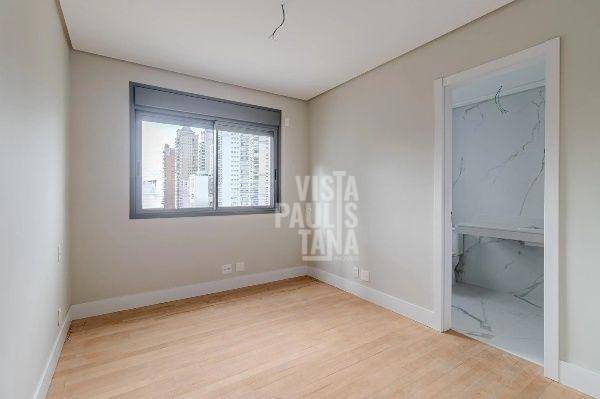 Apartamento à venda com 3 quartos, 200m² - Foto 11